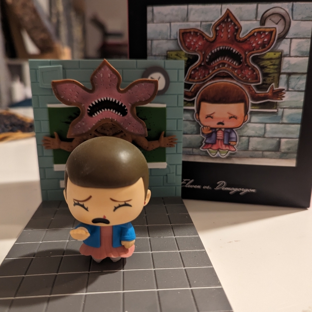 Eleven vs Demogorgan Loot Crate Figure